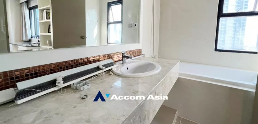 10  3 br Apartment For Rent in Sukhumvit ,Bangkok BTS Asok - MRT Sukhumvit at Comfortable for Living AA32498