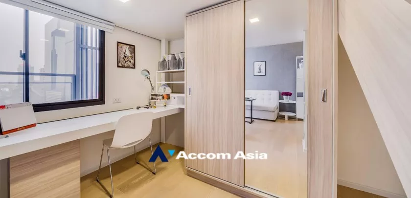 7  1 br Condominium For Sale in Phaholyothin ,Bangkok MRT Rama 9 - ARL Makkasan at Chewathai Residence Asoke AA32503