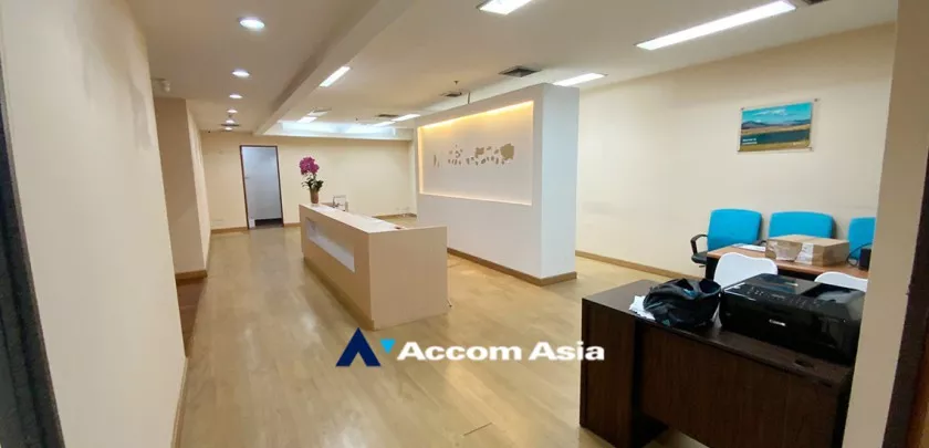 office space for sale in Sukhumvit at Sirinrat Building, Bangkok Code AA32504