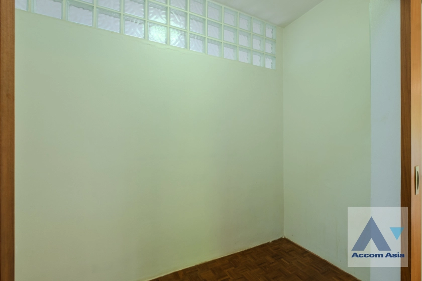 9  3 br House For Rent in New Phetchaburi ,Bangkok MRT Phetchaburi AA32506