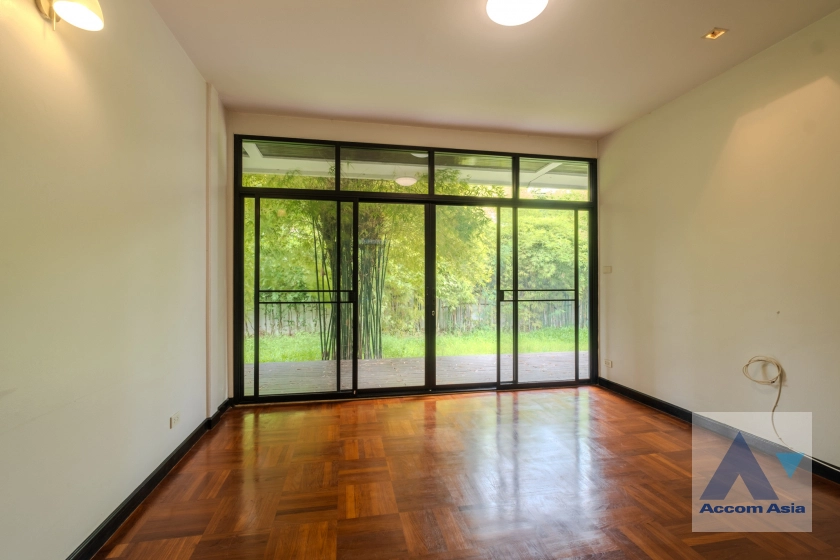 12  3 br House For Rent in New Phetchaburi ,Bangkok MRT Phetchaburi AA32506