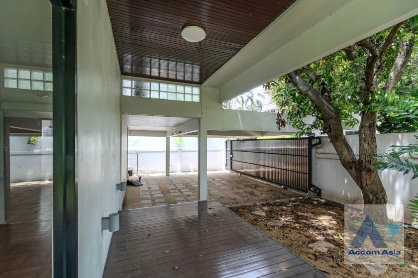 26  3 br House For Rent in New Phetchaburi ,Bangkok MRT Phetchaburi AA32506