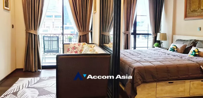 Na Vara Residence Condominium  1 Bedroom for Sale & Rent BTS Chitlom in Ploenchit Bangkok