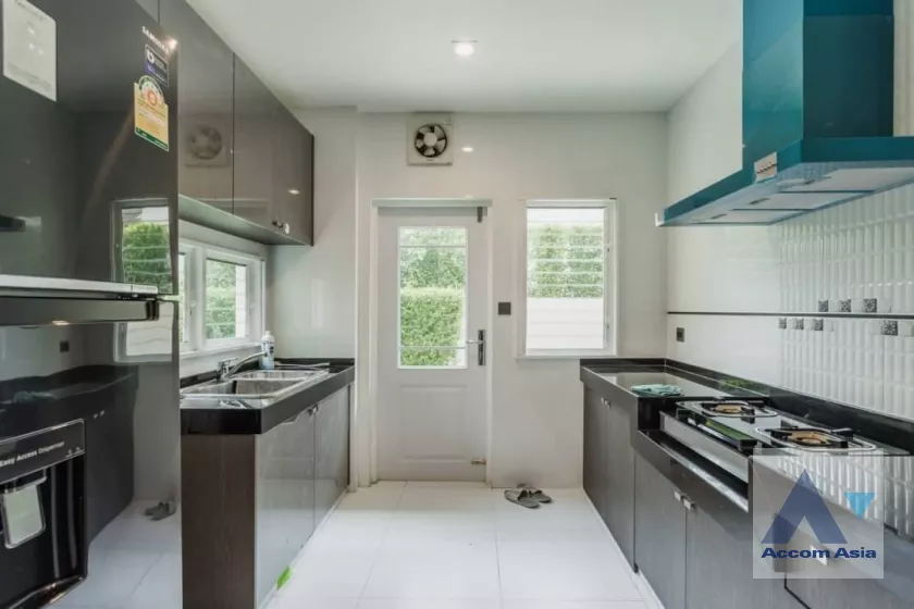 17  4 br House For Rent in Bang Na ,Bangkok  at Nantawan Bangna AA32508