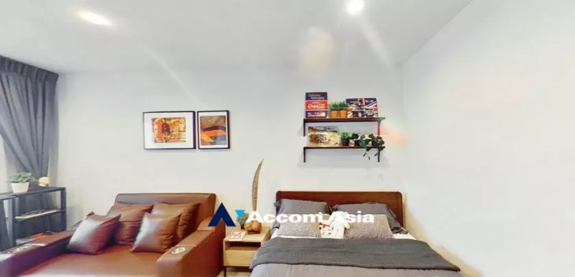 unit 1 Bedroom  Condominium For Sale in Ploenchit, Bangkok  near BTS Ploenchit (AA32509)