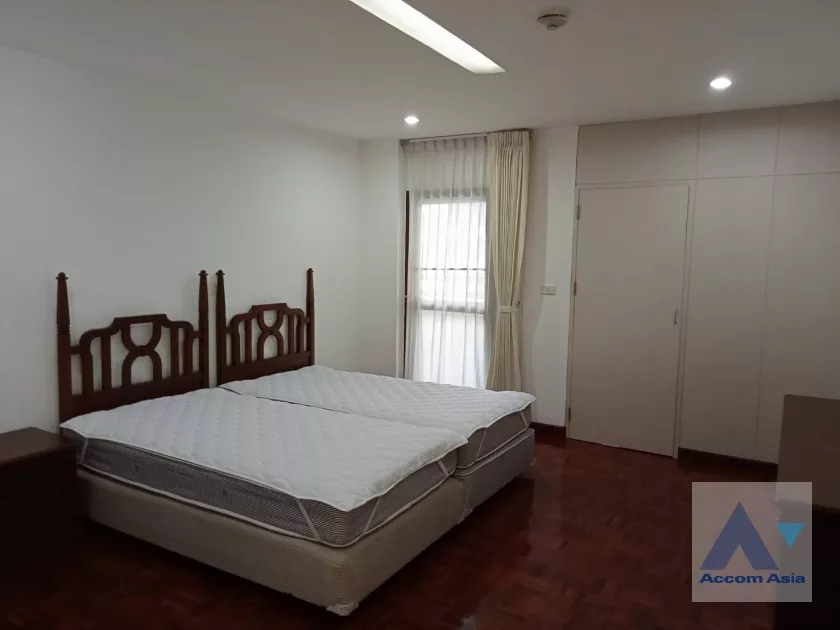 10  3 br Apartment For Rent in Sukhumvit ,Bangkok BTS Phrom Phong at Suite For Family AA32515