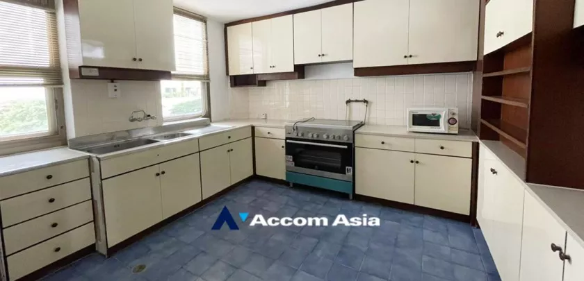  1  3 br Apartment For Rent in Sukhumvit ,Bangkok BTS Phrom Phong at Suite For Family AA32516