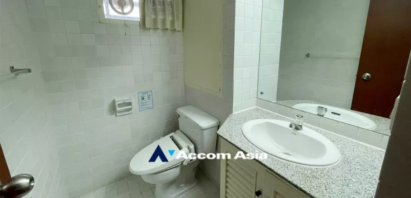 11  3 br Apartment For Rent in Sukhumvit ,Bangkok BTS Phrom Phong at Suite For Family AA32516