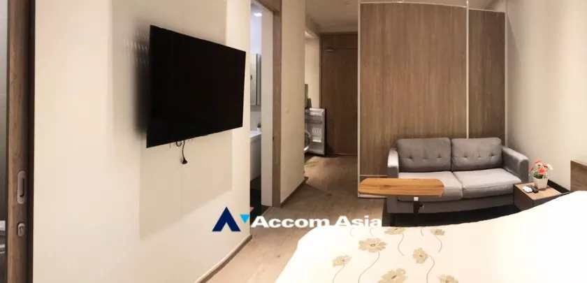  1 Bedroom  Condominium For Sale in Sukhumvit, Bangkok  near BTS Phrom Phong (AA32540)