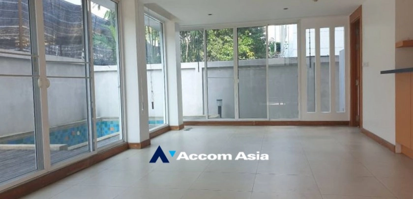  1  6 br Townhouse for rent and sale in Sukhumvit ,Bangkok BTS Ekkamai at The Parklane 12 AA32546