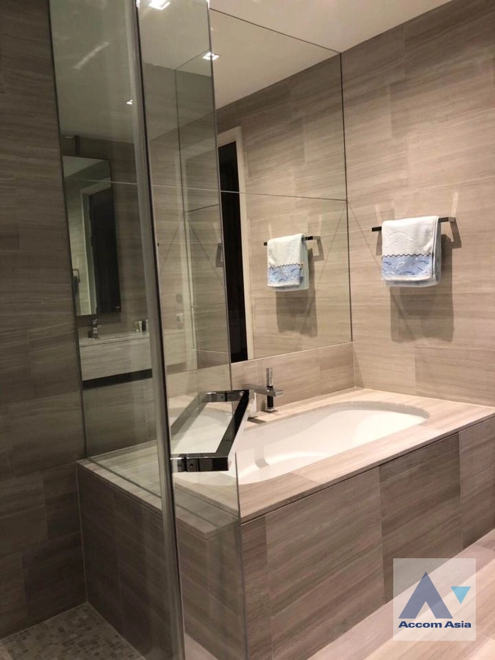 4  1 br Condominium for rent and sale in Sukhumvit ,Bangkok BTS Phrom Phong at The Diplomat 39 AA32547