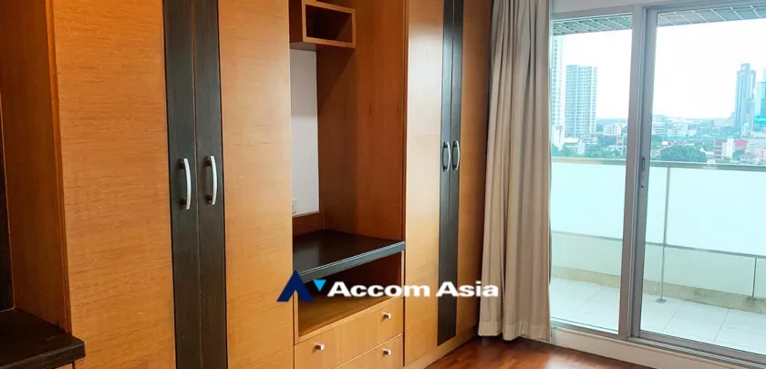  2 Bedrooms  Condominium For Rent in Sathorn, Bangkok  near BRT Thanon Chan (AA32556)