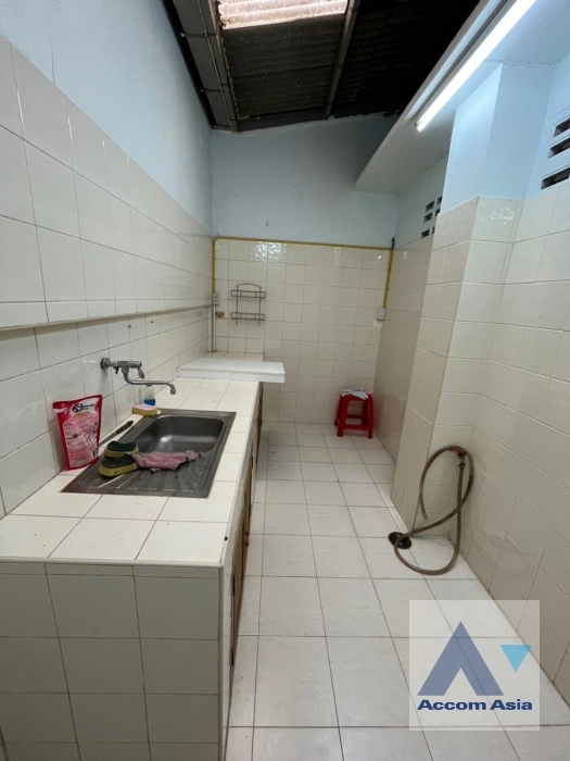 15  3 br Townhouse for rent and sale in Sukhumvit ,Bangkok BTS Ekkamai AA32594