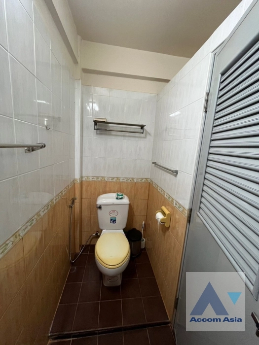 21  3 br Townhouse for rent and sale in Sukhumvit ,Bangkok BTS Ekkamai AA32594