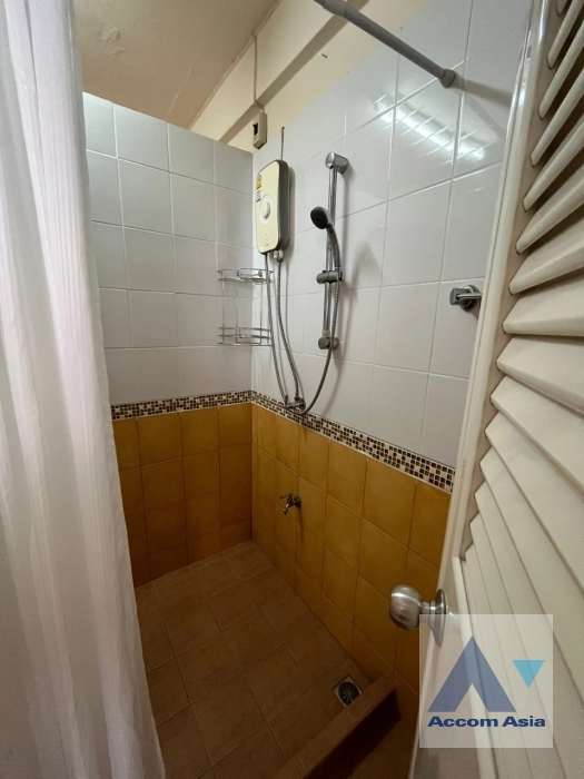 19  3 br Townhouse for rent and sale in Sukhumvit ,Bangkok BTS Ekkamai AA32594