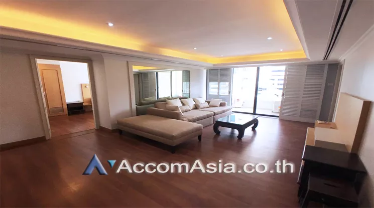  2 Bedrooms  Condominium For Rent in Ploenchit, Bangkok  near BTS Chitlom (24679)