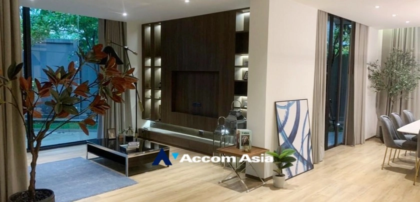  1  3 br Apartment For Rent in Sukhumvit ,Bangkok BTS Phrom Phong at Modern Brand New Apartment AA32608