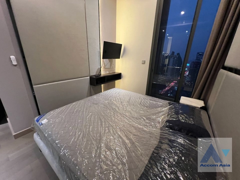 9  2 br Condominium For Rent in Ratchadaphisek ,Bangkok MRT Phetchaburi at The Esse At Singha Complex AA32617