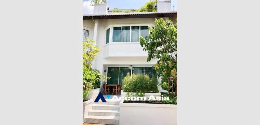  1  4 br Townhouse For Sale in Sukhumvit ,Bangkok MRT Phetchaburi at Natural Place AA32620