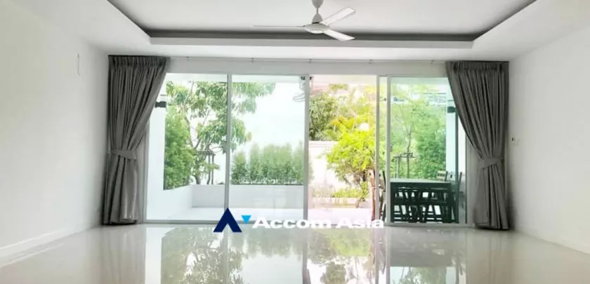 4  4 br Townhouse For Sale in Sukhumvit ,Bangkok MRT Khlong Toei at Natural Place AA32620