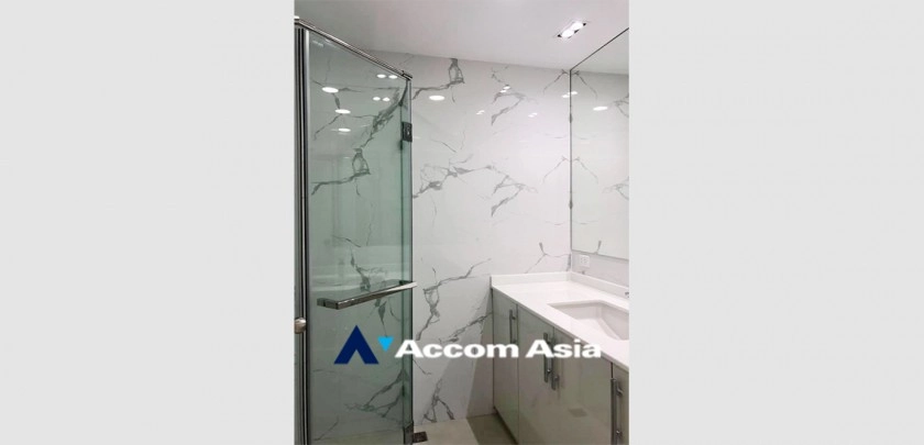 18  4 br Townhouse For Sale in Sukhumvit ,Bangkok MRT Phetchaburi at Natural Place AA32620