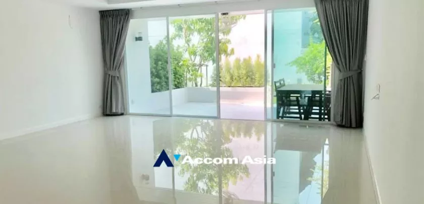 10  4 br Townhouse For Sale in Sukhumvit ,Bangkok MRT Khlong Toei at Natural Place AA32620