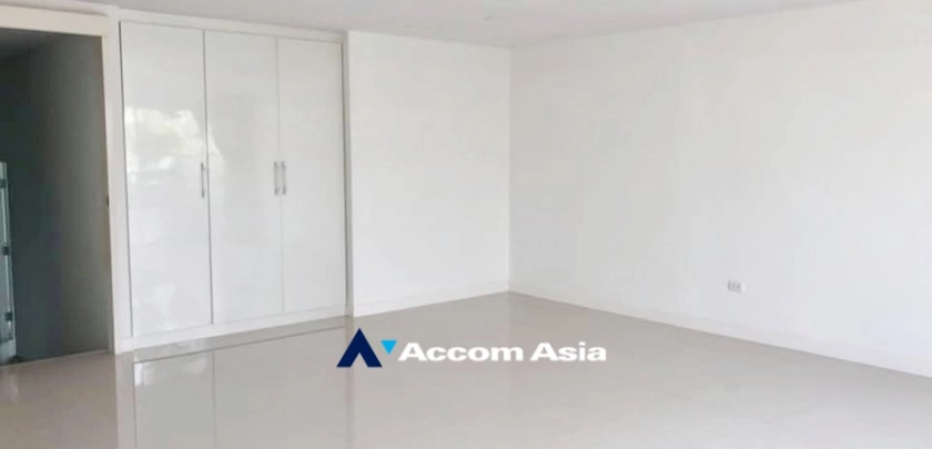 17  4 br Townhouse For Sale in Sukhumvit ,Bangkok MRT Phetchaburi at Natural Place AA32620