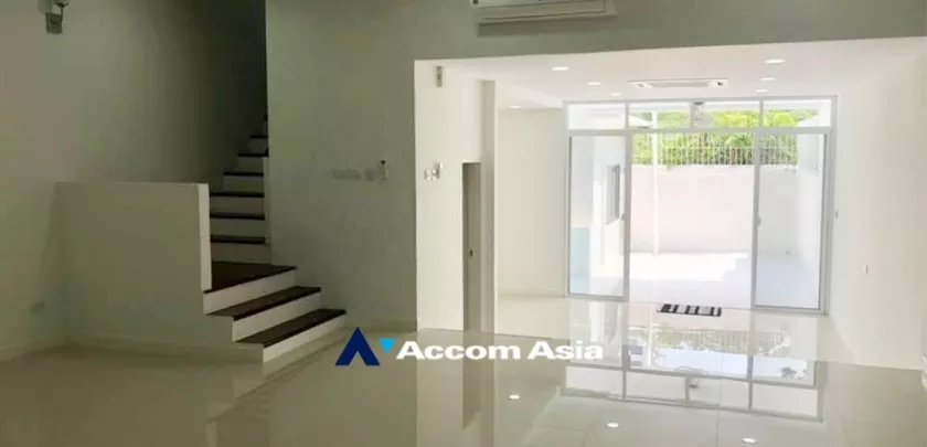 11  4 br Townhouse For Sale in Sukhumvit ,Bangkok MRT Khlong Toei at Natural Place AA32620