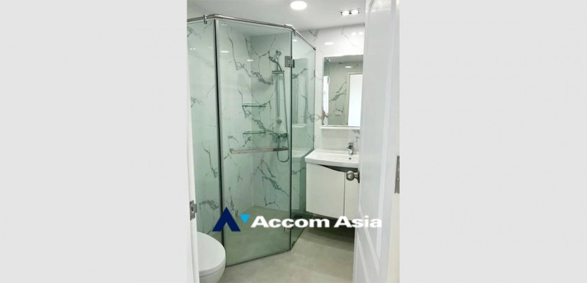 20  4 br Townhouse For Sale in Sukhumvit ,Bangkok MRT Phetchaburi at Natural Place AA32620