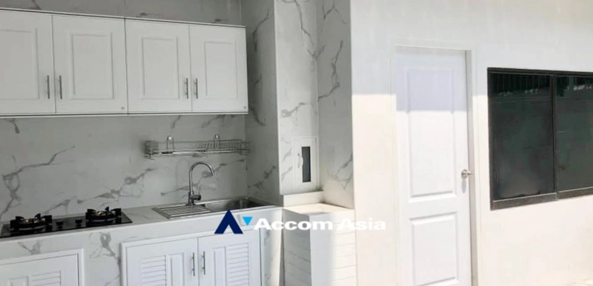 22  4 br Townhouse For Sale in Sukhumvit ,Bangkok MRT Phetchaburi at Natural Place AA32620