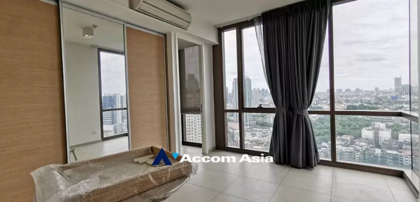 unitDouble High Ceiling, Duplex Condo |  2 Bedrooms  Condominium For Rent in Sukhumvit, Bangkok  near BTS Ekkamai (AA32625)