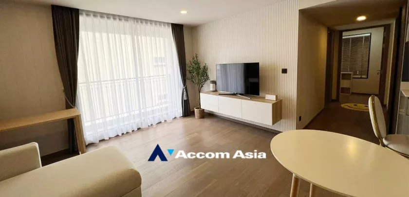  2 Bedrooms  Condominium For Rent in Ploenchit, Bangkok  near BTS Ratchadamri - MRT Silom (AA32639)
