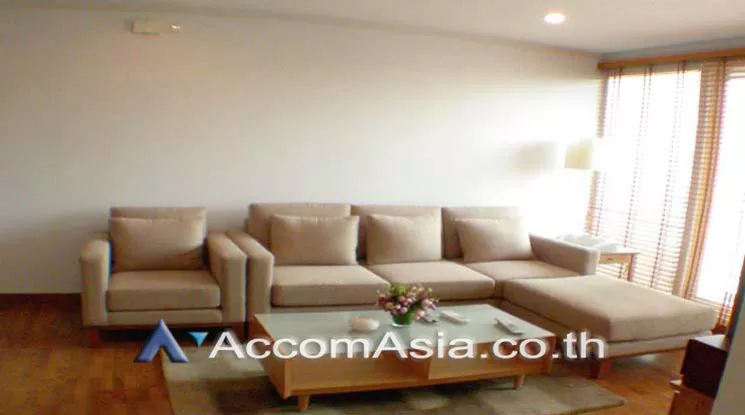  1 Bedroom  Condominium For Sale in Sathorn, Bangkok  near MRT Lumphini (24683)