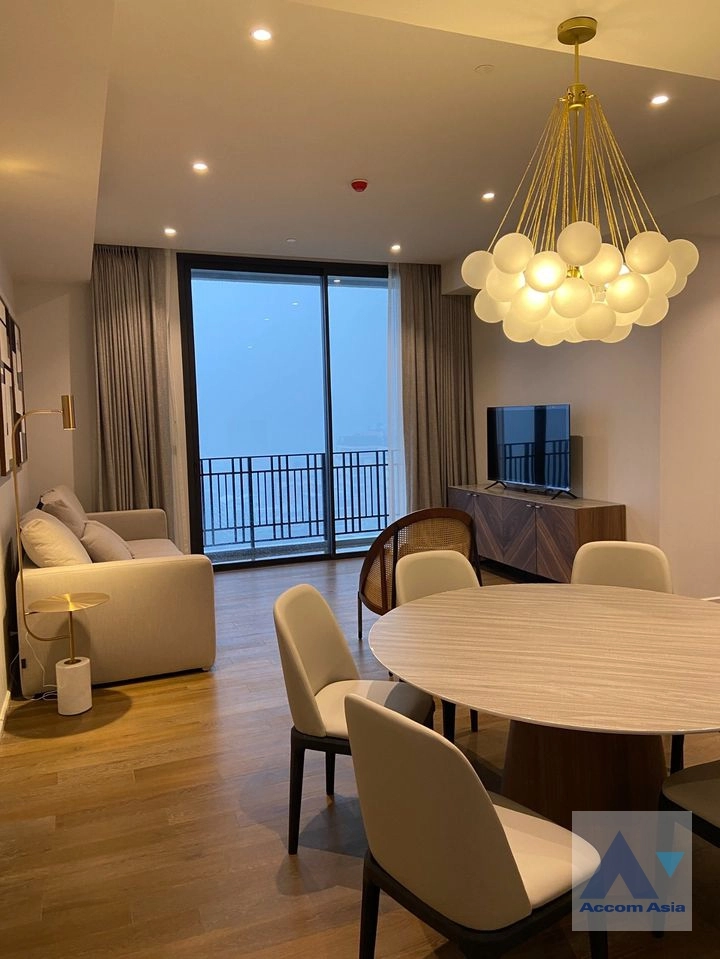 7  2 br Condominium For Rent in Ploenchit ,Bangkok BTS Ploenchit at MUNIQ Langsuan AA32647