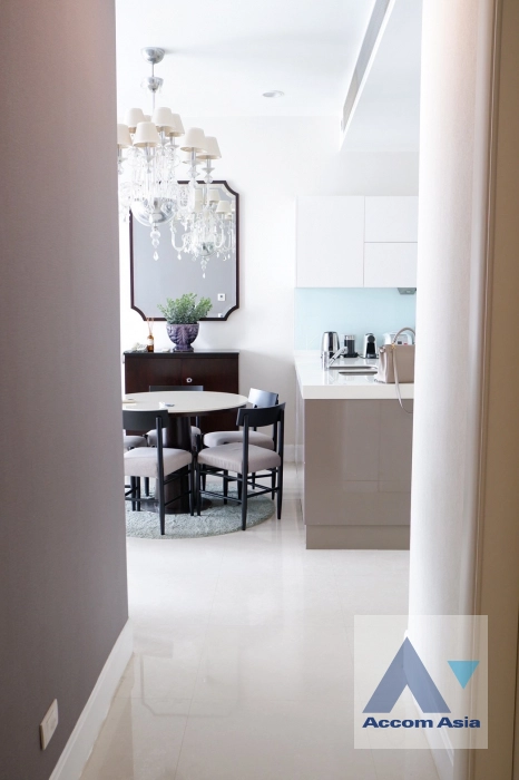 unit 2 Bedrooms  Condominium For Rent & Sale in Ploenchit, Bangkok  near BTS Chitlom (AA32648)