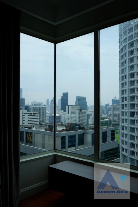 11  2 br Condominium for rent and sale in Ploenchit ,Bangkok BTS Chitlom at Q Langsuan  AA32648