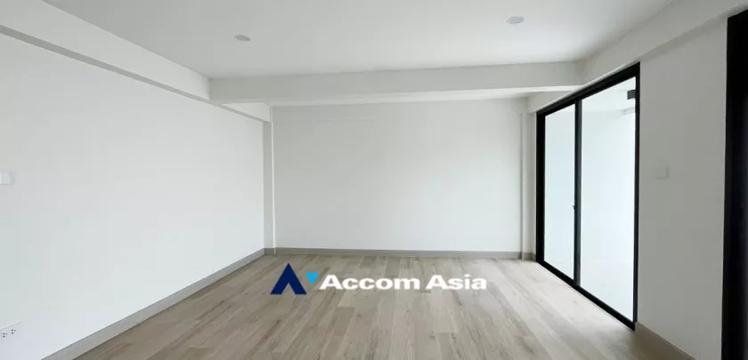 7  3 br Townhouse for rent and sale in Sukhumvit ,Bangkok BTS Phra khanong AA32652