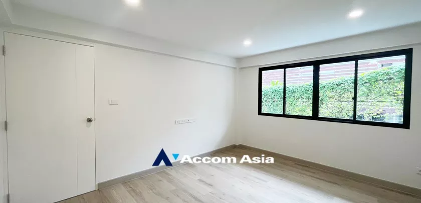 14  3 br Townhouse for rent and sale in Sukhumvit ,Bangkok BTS Phra khanong AA32652
