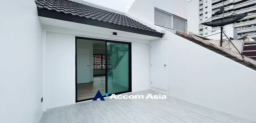 16  3 br Townhouse for rent and sale in Sukhumvit ,Bangkok BTS Phra khanong AA32652