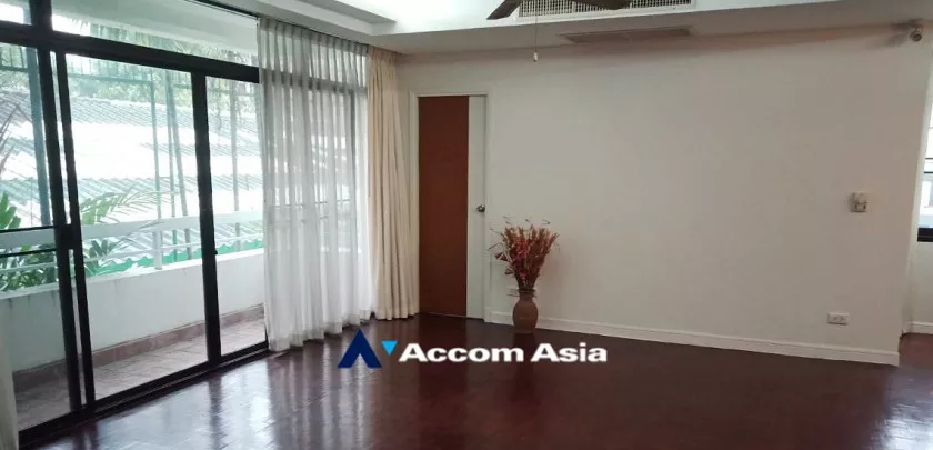 Pet friendly |  Peaceful In Sukhumvit Apartment  3 Bedroom for Sale & Rent BTS Phrom Phong in Sukhumvit Bangkok