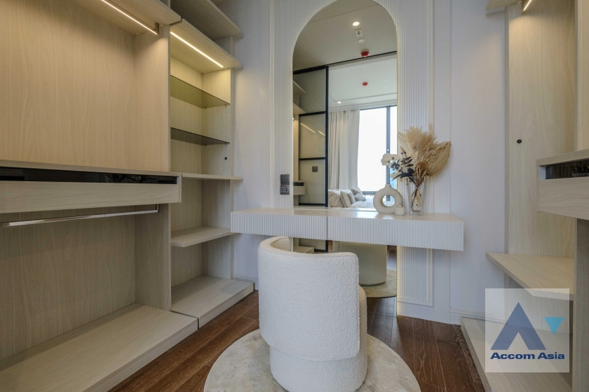 20  3 br Condominium for rent and sale in Ploenchit ,Bangkok BTS Ploenchit at MUNIQ Langsuan AA32672