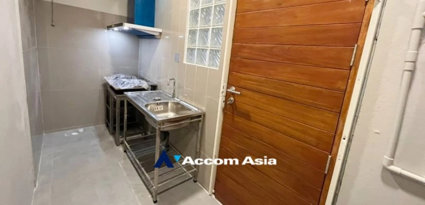 15  3 br Townhouse for rent and sale in Sukhumvit ,Bangkok BTS Punnawithi AA32680