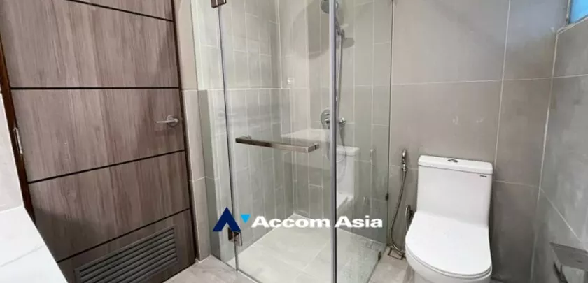 13  3 br Townhouse for rent and sale in sukhumvit ,Bangkok BTS Punnawithi AA32680