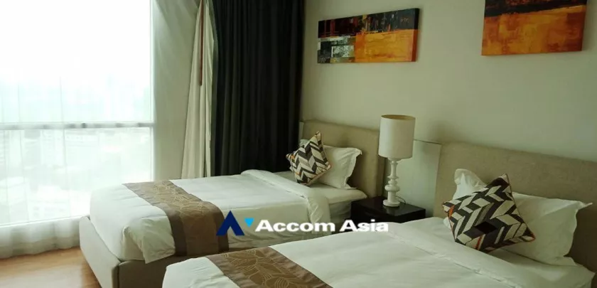  3 Bedrooms  Condominium For Sale in Sathorn, Bangkok  near BTS Chong Nonsi - BRT Arkhan Songkhro (AA32682)