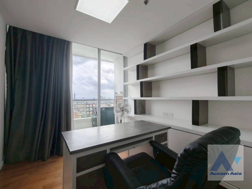 28  3 br Condominium for rent and sale in Sathorn ,Bangkok BTS Chong Nonsi - BRT Arkhan Songkhro at Sathorn Heritage AA32682