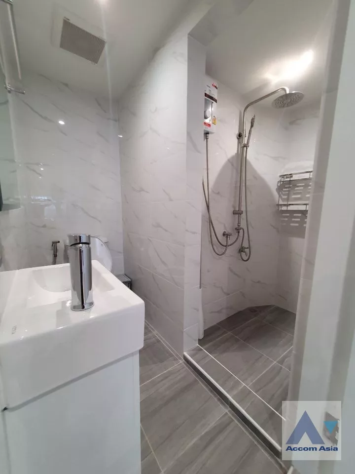 17  2 br Condominium for rent and sale in Silom ,Bangkok BTS Sala Daeng - MRT Silom at Silom Condominium AA32688