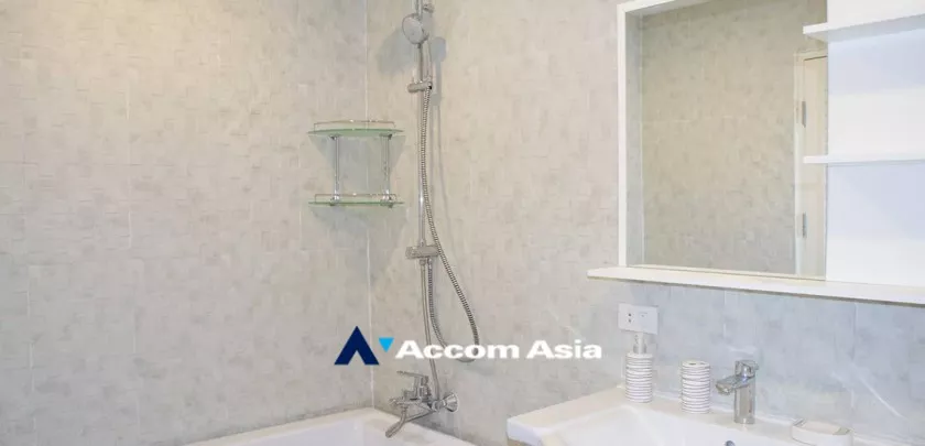 13  2 br Condominium for rent and sale in Silom ,Bangkok BTS Sala Daeng - MRT Silom at Silom Condominium AA32689