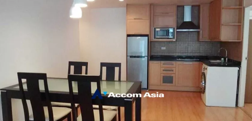  2 Bedrooms  Condominium For Rent & Sale in Silom, Bangkok  near BTS Sala Daeng - MRT Silom (AA32690)