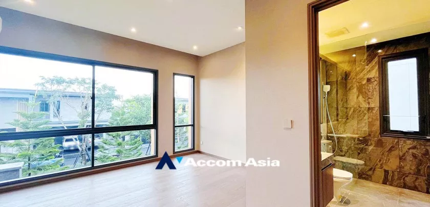 7  7 br House For Sale in Samutprakan ,Samutprakan ARL Ratchaprarop at Modern Italian Style Lakeside AA32696