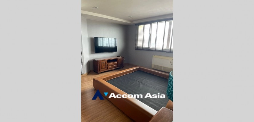 23  3 br Condominium For Sale in Sukhumvit ,Bangkok BTS Ekkamai at Tai Ping Tower AA32703